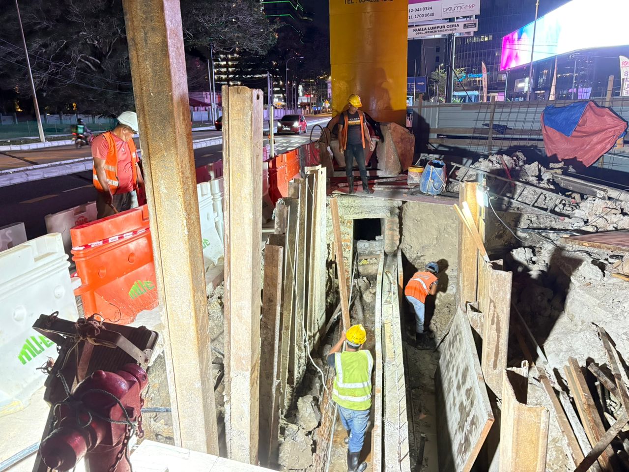  IWK Utama Motor 